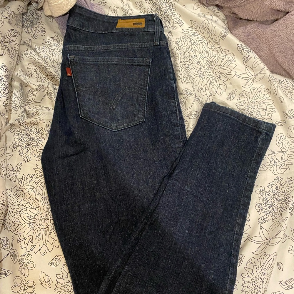Levi’s dark blue jeans